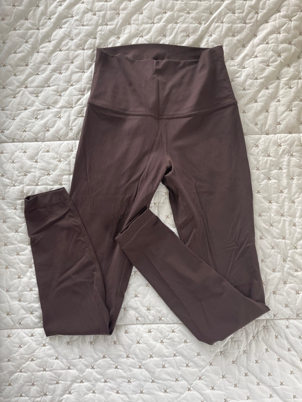 lululemon athletica Ribbed High-Waist Leggings in Deep Brown